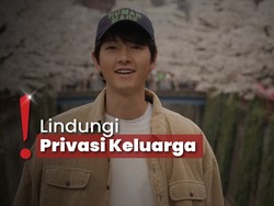 Halangi Kamera, Song Joong Ki Minta Fans Tak Rekam Anak dan Istrinya