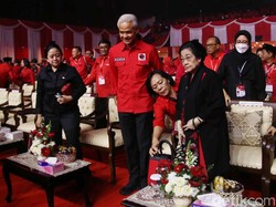 Megawati Minta Kader Tak Goyang-goyang, Ganjar Sebut Bukan ke Jokowi