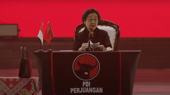 Megawati Soekarnoputri mengaku tidak bakal tinggal tak bersuara jika Sekjen PDIP Hasto Kristiyanto ditangkap hingga ditahan polisi.