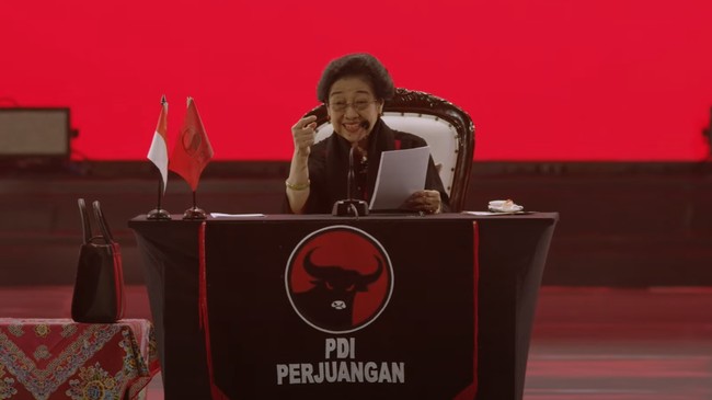 Megawati melontarkan banyolan kepada kadernya nan sering meneriakkan musuh atas dugaan kecurangan Pemilu dan Pilpres 2024.