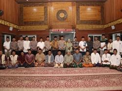 Salat Subuh Bareng Warga, Kapolres Kediri Kota Sampaikan Pesan Kamtibmas