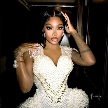 Lirik Lagu Session 32 - Summer Walker