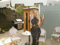 Lirik Lagu White Tee - Summer Walker feat. NO1-NOAH