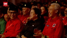 VIDEO: Kala Megawati Bercanda ke Puan untuk Gantian Jadi Ketum PDIP