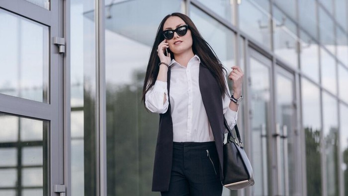 5 Kalimat yang Digunakan Orang Berkelas dan Berwawasan Menurut Psikologi, Pantas Auranya Beda