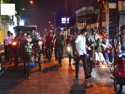 Momen Jokowi Ajak Jan Ethes dan La Lembah Keliling Malioboro Naik Andong