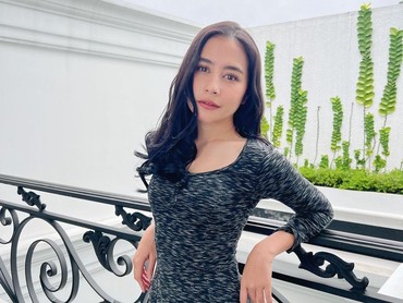 img-title Penampilan Prilly Latuconsina Usai Turun 8 Kg Bikin Pangling