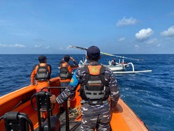 Nelayan Asal Nusa Penida Hilang Diduga Terjatuh Saat Melaut di Selat Lombok