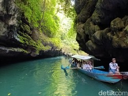 Warna Baru di Objek Wisata Green Canyon Pangandaran
