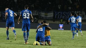 FOTO: Persib Mendekati Juara Liga 1