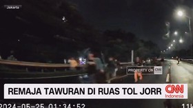 VIDEO: Remaja Tawuran di Ruas Tol JORR
