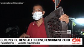 VIDEO: Erupsi Gunung Ibu, Abu Vulkanik Hujani Pemukiman Pengungsian