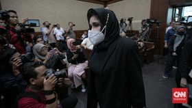 Istri SYL: Pak Menteri Suka Marah, Tak Boleh Lagi Beli Tas