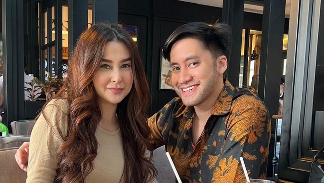 Kebahagiaan Menyelimuti Kevin Aprilio dan Vicy Melanie saat Menantikan Kehadiran Buah Hati