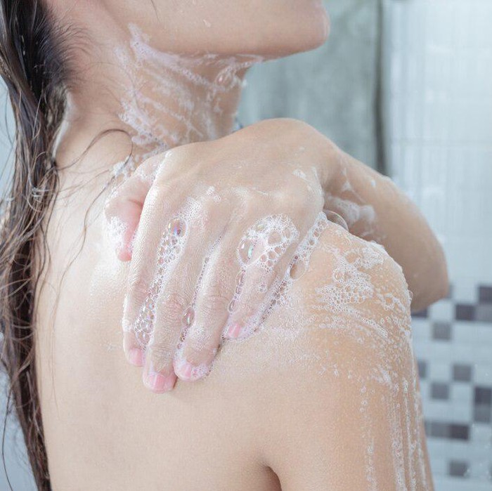 Tips atasi jerawat punggung