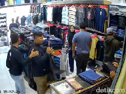 Rekaman CCTV Penangkapan Sofyan Caleg PKS Saat Lagi Beli Celana