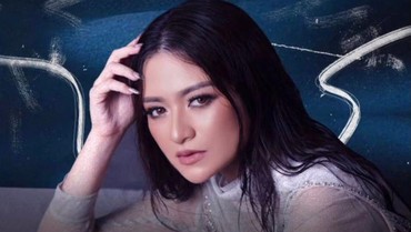 Balik Nge-DJ Usai Cerai dari Sule, 7 Potret Nathalie Holscher saat Mengisi Pesta di Kelab