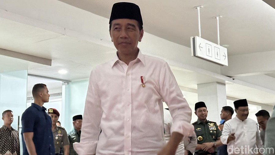 Presiden Jokowi di Istora Senayan (Isal Mawardi/detikcom)