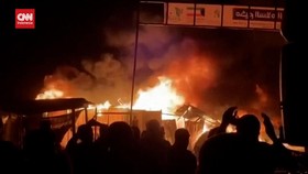 VIDEO: Serangan Israel Picu Kebakaran Besar di Kamp Pengungsi Rafah