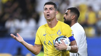 Viral Ronaldo Buat 3 Gestur Kontroversial Usai Al Nassr Babak Belur
