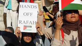 FOTO: Demo di Penjuru Dunia Kecam Serangan Brutal Israel di Rafah