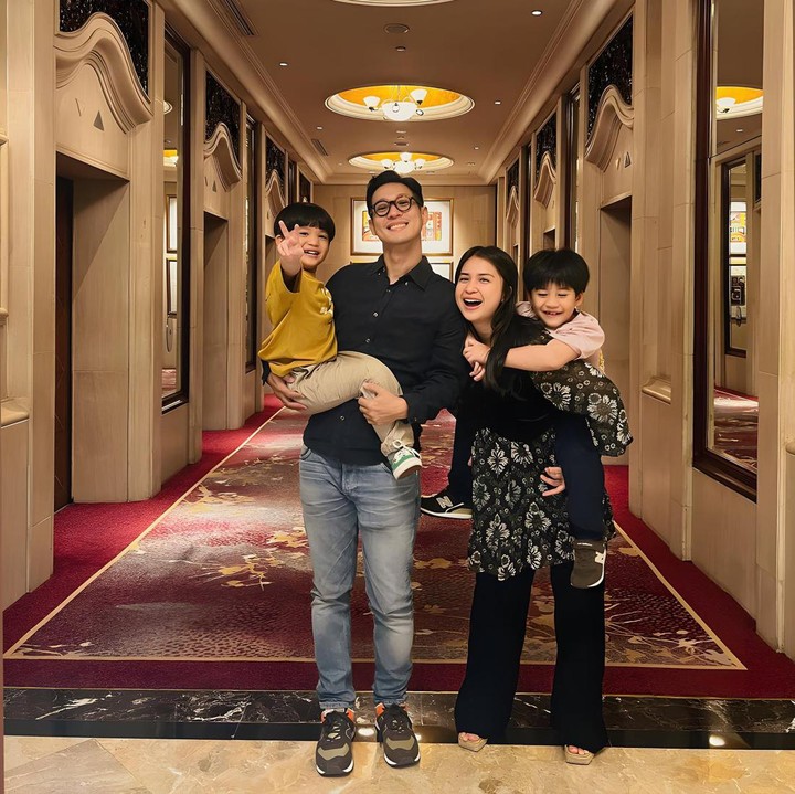 <p>Theodore Iori Liem lahir pada 26 Maret 2017 dan sudah berusia 7 tahun. Sementara itu, Mykah Iago Liem lahir pada 15 Maret 2019 dan kini berumur 5 tahun. (Foto: Instagram @putrititian @juniorliem)</p>
