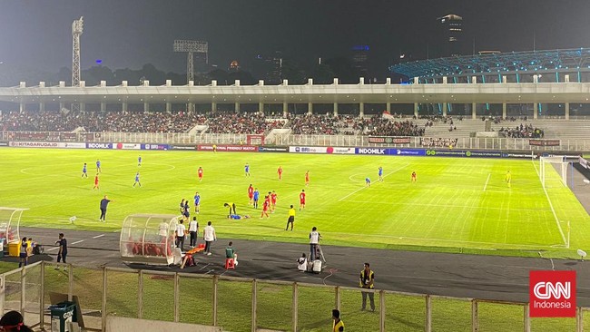 Timnas Putri Indonesia menang 5-1 atas Singapura dalam laga persahabatan di Stadion Madya Gelora Bung Karno (GBK), Jakarta, Selasa (28/5).