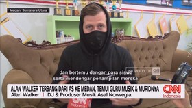 VIDEO: Alan Walker Beri Kejutan ke Guru Musik