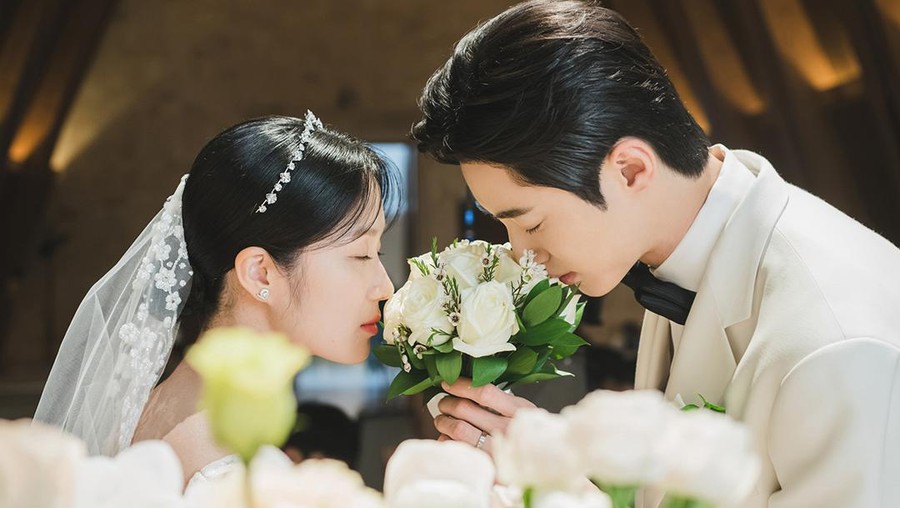 Byeon Woo Seok dan Kim Hye Yoon menikah di drama Korea Lovely Runner