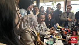 Hotman Ungkap Pesan Terselubung dari Orang Mengaku Utusan Ayah Eky