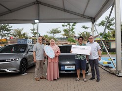 Hoki! Beli Mobil Rp 300 Jutaan Dapat Bonus Mobil Listrik Rp 1 M