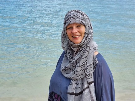 7 Fakta Lauren Booth, Adik Ipar Mantan PM Inggris yang Jadi Mualaf dan Aktif Membela Palestina