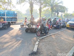 Kisah Anak Vespa Gembel Berangkat Haji Setelah Nabung Belasan Tahun