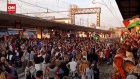 VIDEO: Pedemo Bela Palestina Blokir Stasiun Kereta di Bologna Italia