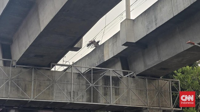 HK melakukan penyelidikan atas kasus kecelakaan bangunan nan terjadi di area Gedung Kejagung nan telah mengganggu operasional MRT.