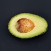 Cara Memotong Alpukat dengan Lebih Mudah, Anti Ribet!