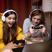 Luna Nera: Membangun Ruang Aman bagi Gamers Perempuan Indonesia
