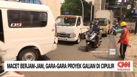 VIDEO: Macet Berjam-Jam, Gara-Gara Proyek Galian di Cipulir