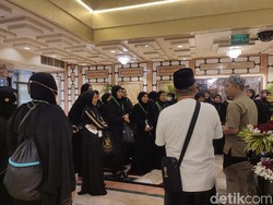 Mengunjungi Raudhah di Masjid Nabawi, Berharap Syafaat Rasulullah