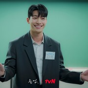 Jadi Guru Karismatik, Simak Potret Wi Ha Joon di Drama Korea The Midnight Romance in Hagwon!