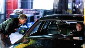 Brad Pitt dan George Clooney Terpaksa Kerja Sama dalam Trailer Wolfs