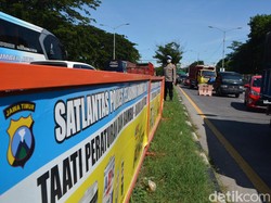 Polisi Lakukan Penyekatan di Suramadu Jelang Laga Madura United Vs Persib