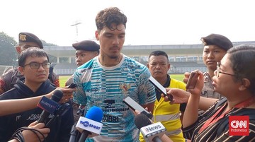Liputan Olahraga CNN Sport : Resmi: Shayne Pattynama Gabung Buriram United