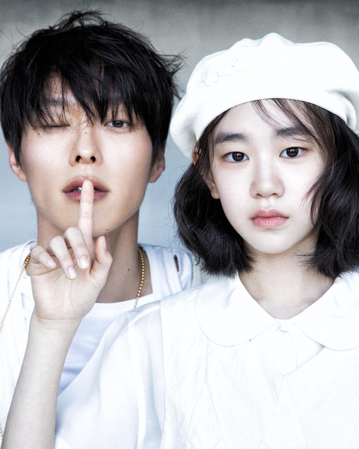 The Atypical Family menjadi drama Korea terbaru yang sukses menarik minat tonton publik di akhir pekan karena menghadirkan chemistry menggemaskan Jang Ki Yong dan Park So Yi sebagai sepasang ayah dan anak, Beauties./ Foto: instagram.com/dazedkorea