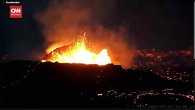VIDEO: Momen Semburan Lava Gunung Api Eyjafjallajokull di Islandia