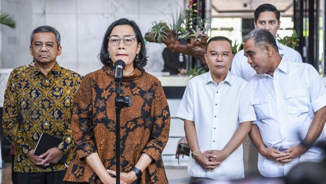 Sri Mulyani ungkap pembahasan usai bertemu Tim Gugus Tugas Sinkronisasi pemerintahan Prabowo-Gibran.