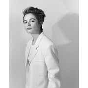 Calvin Klein Tunjuk Direktur Kreatif Perempuan Pertama, Yuk Kenalan sama Veronica Leoni!