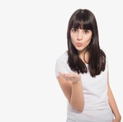 Panduan untuk Memilih Jenis Poni yang Tepat Sesuai Bentuk Wajahmu