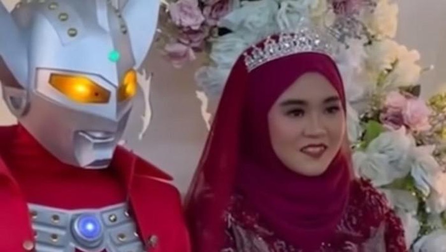 Ultraman viral