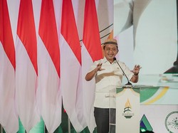 Bahlil Bagi-bagi Tips Jadi Pengusaha Sukses di Depan Mahasiswa